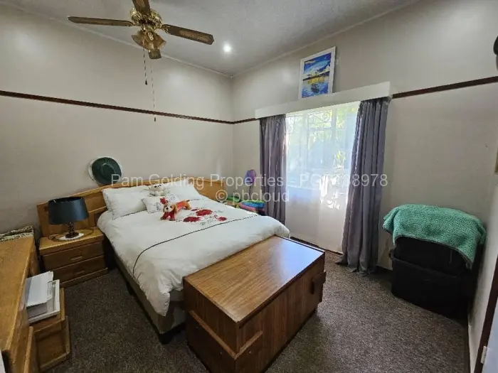 3 Bedroom House for Sale in Hillcrest, Bulawayo