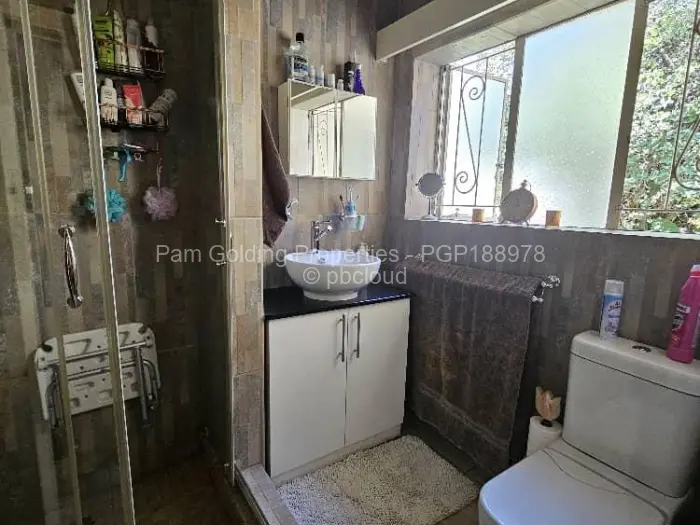 3 Bedroom House for Sale in Hillcrest, Bulawayo