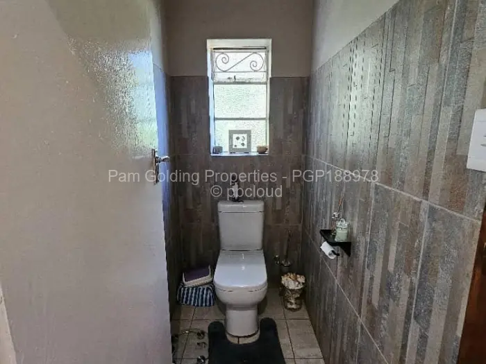 3 Bedroom House for Sale in Hillcrest, Bulawayo