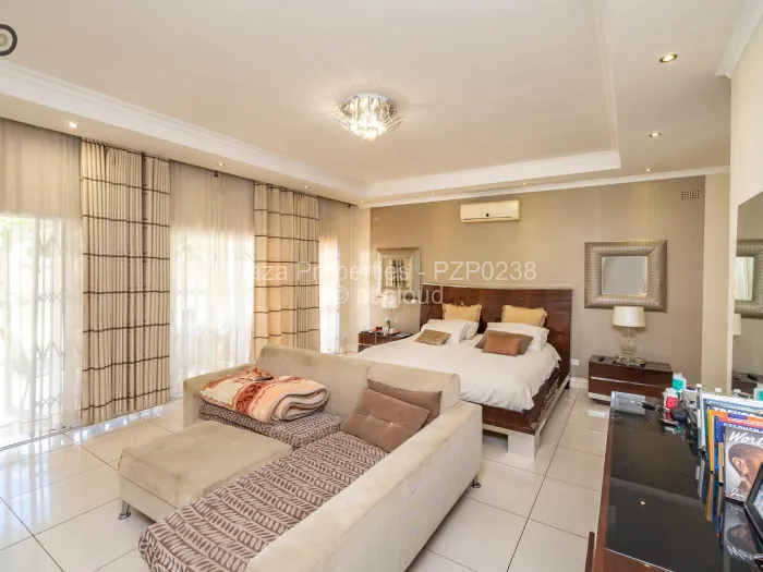 5 Bedroom House for Sale in Alexandra Park, Harare