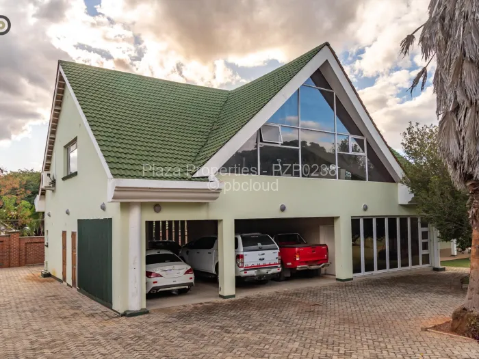 5 Bedroom House for Sale in Alexandra Park, Harare