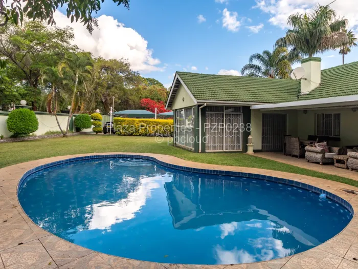 5 Bedroom House for Sale in Alexandra Park, Harare