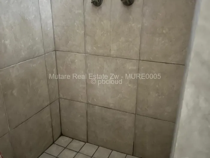 5 Bedroom House for Sale in Vumba, Vumba