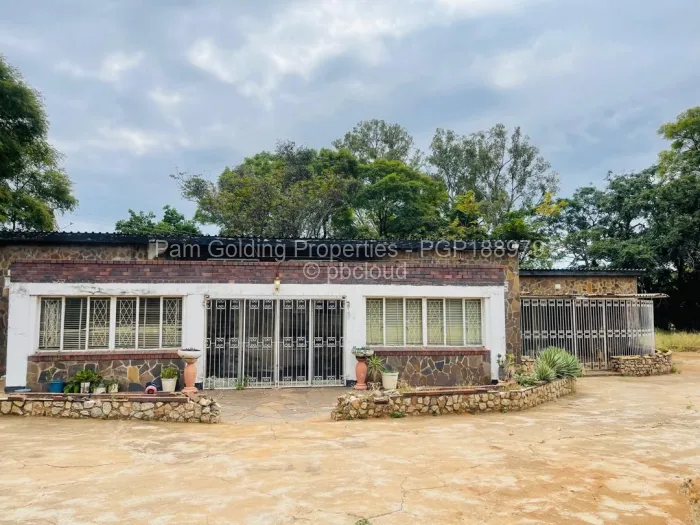 3 Bedroom House for Sale in Matsheumhlope, Bulawayo