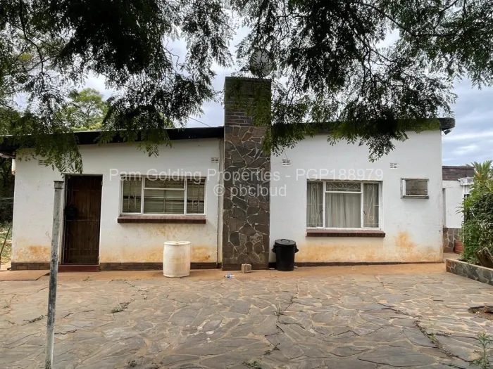 3 Bedroom House for Sale in Matsheumhlope, Bulawayo
