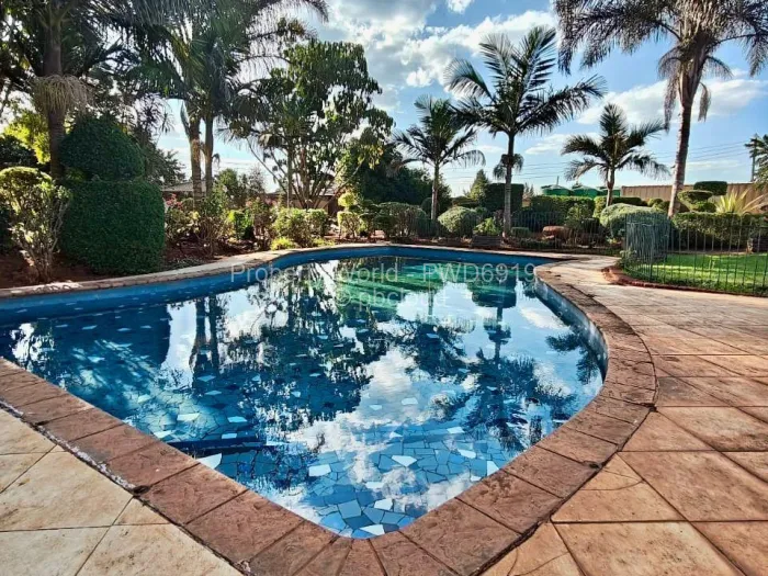 6 Bedroom House for Sale in Shawasha Hills, Harare