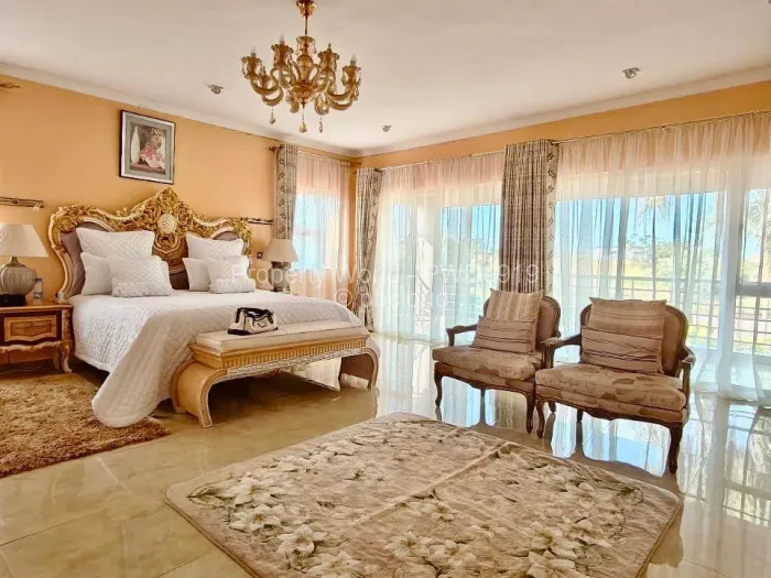 6 Bedroom House for Sale in Shawasha Hills, Harare