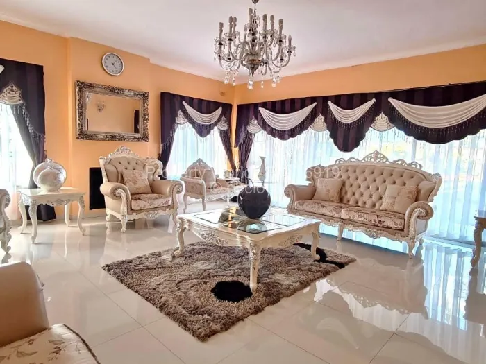 6 Bedroom House for Sale in Shawasha Hills, Harare