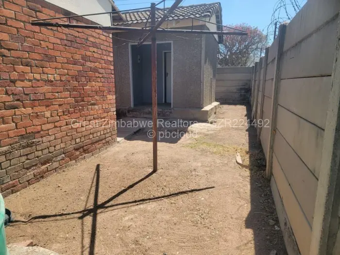 3 Bedroom House to Rent in Msasa Park