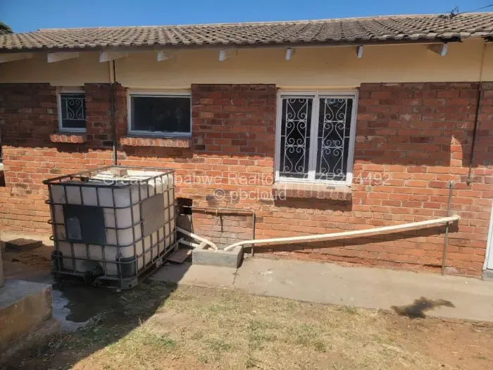 3 Bedroom House to Rent in Msasa Park