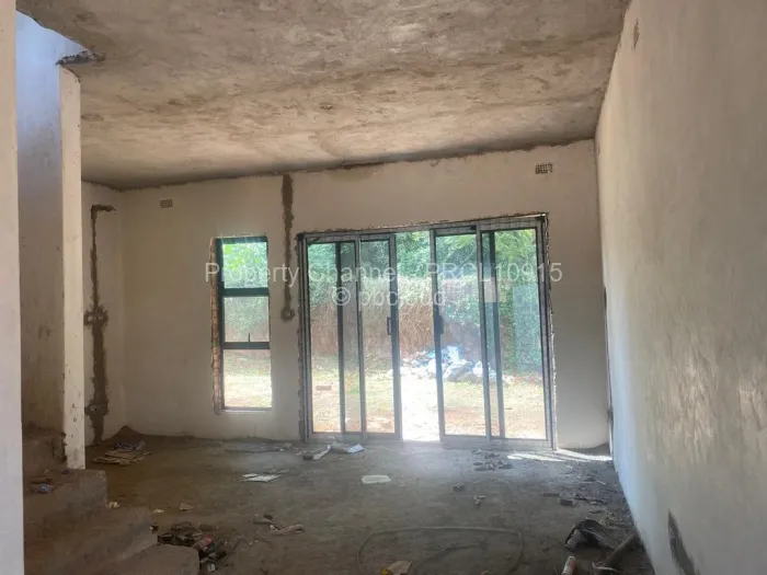 Townhouse/Cluster for Sale in Greendale, Harare