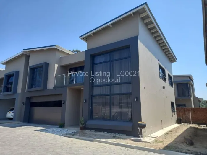 Townhouse/Complex/Cluster for Sale in Highlands, Harare