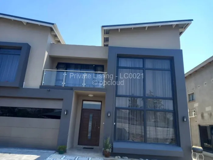 Townhouse/Complex/Cluster for Sale in Highlands, Harare
