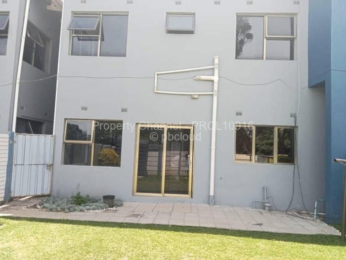 Flat/Apartment to Rent in Newlands, Harare