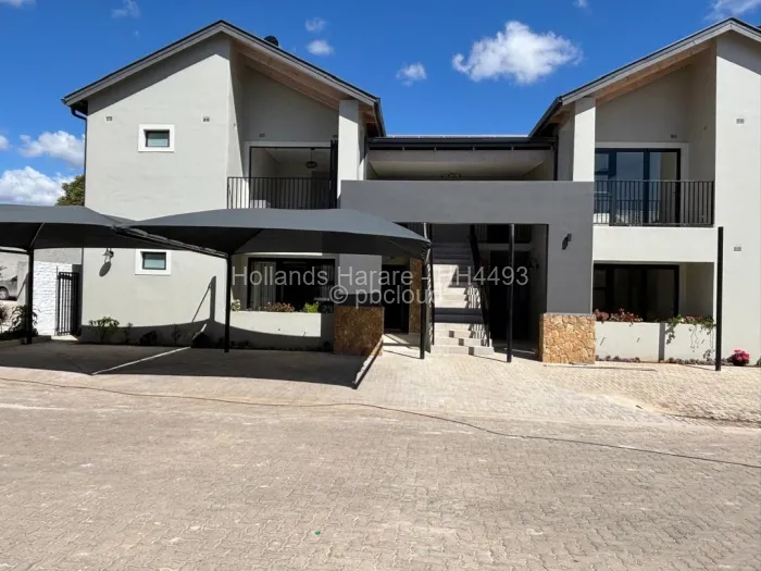 Townhouse/Cluster for Sale in Greendale, Harare