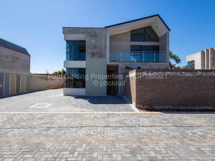 Townhouse/Cluster for Sale in Mandara, Harare