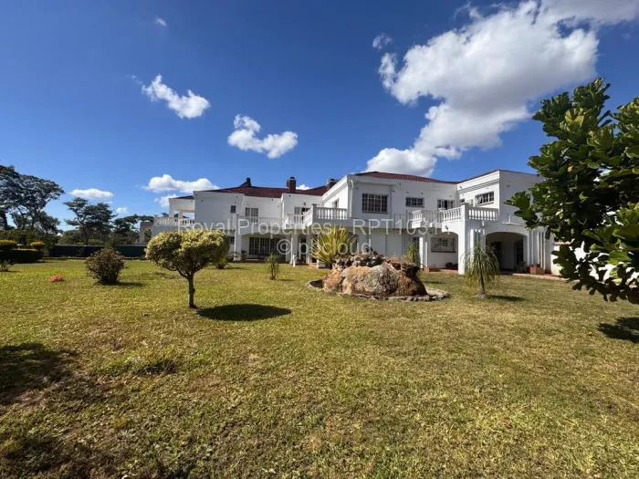 4 Bedroom House for Sale in Glen Lorne, Harare