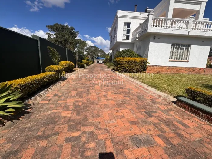 4 Bedroom House for Sale in Glen Lorne, Harare