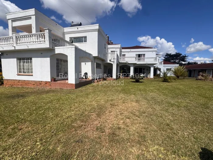 4 Bedroom House for Sale in Glen Lorne, Harare