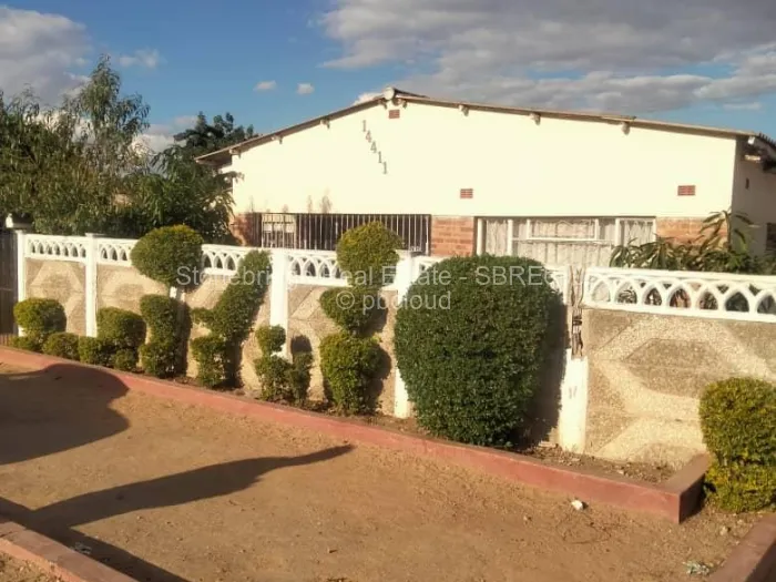 4 Bedroom House for Sale in Nkulumane, Bulawayo