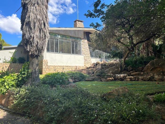 4 Bedroom House for Sale in Hillside Byo, Bulawayo