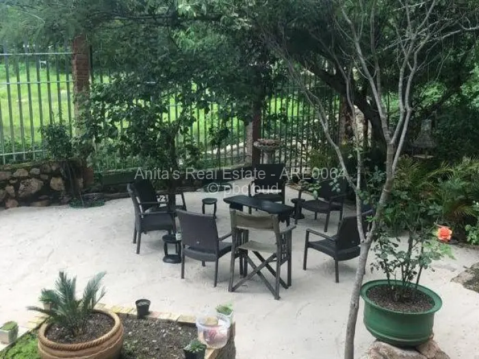 4 Bedroom House for Sale in Hillside Byo, Bulawayo