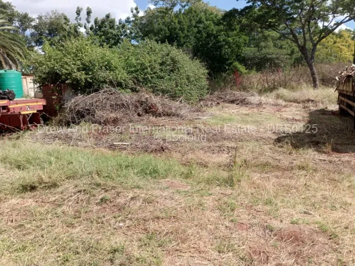 Stand for Sale in Shawasha Hills, Harare
