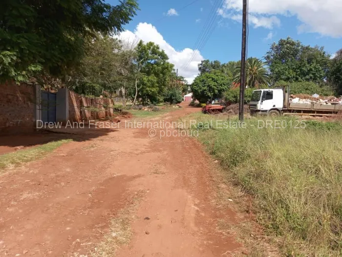 Stand for Sale in Shawasha Hills, Harare