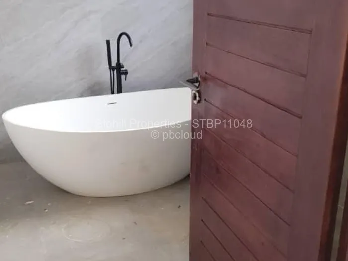 Townhouse/Complex/Cluster for Sale in Mount Pleasant, Harare