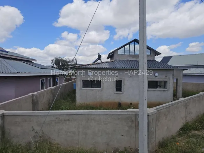 Townhouse/Complex/Cluster for Sale in Arlington, Harare