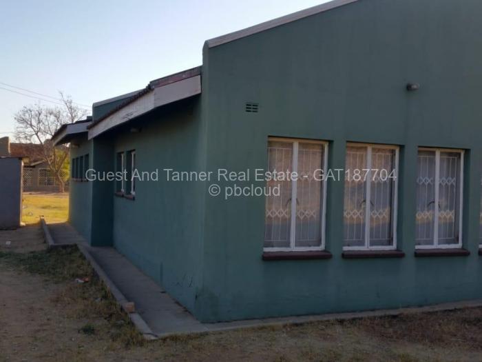 4 Bedroom House for Sale in Chitungwiza, Chitungwiza