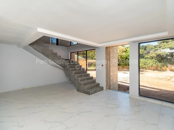 Townhouse/Complex/Cluster for Sale in Highlands, Harare