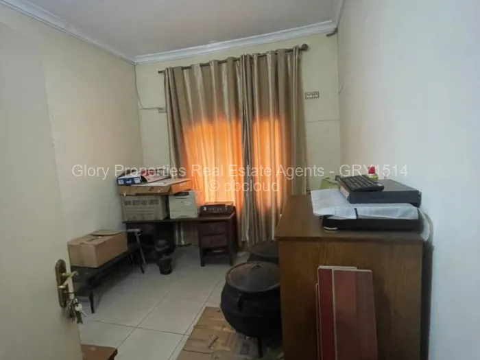 5 Bedroom House to Rent in The Grange, Harare