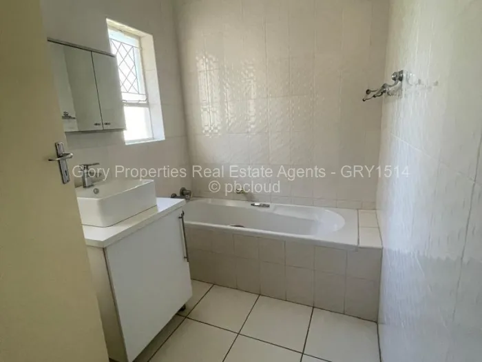 5 Bedroom House to Rent in The Grange, Harare