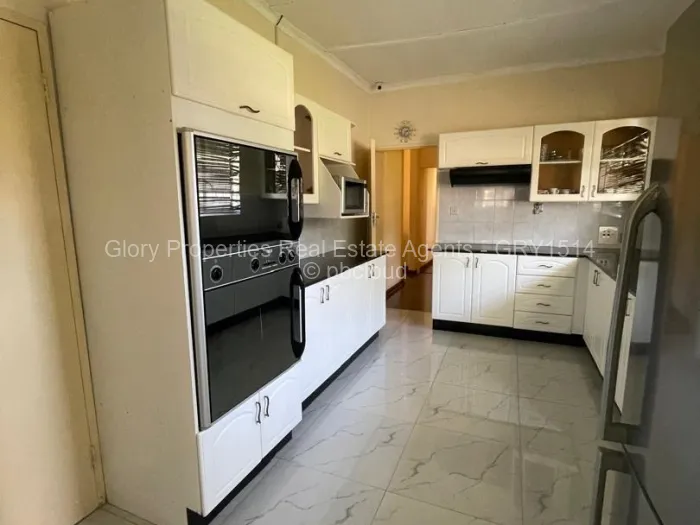 5 Bedroom House to Rent in The Grange, Harare