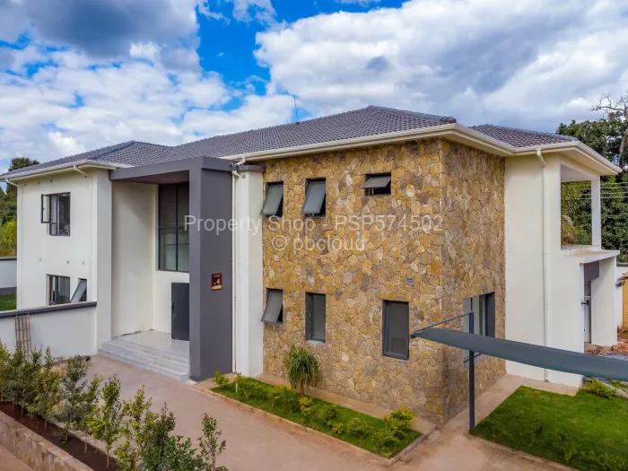 Townhouse/Complex/Cluster for Sale in Vainona, Harare