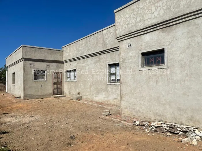 3 Bedroom House for Sale in Crowhill Views, Harare