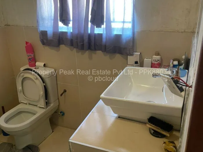 3 Bedroom House for Sale in Crowhill Views, Harare