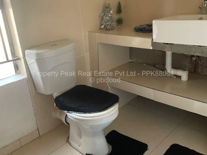 3 Bedroom House for Sale in Crowhill Views, Harare