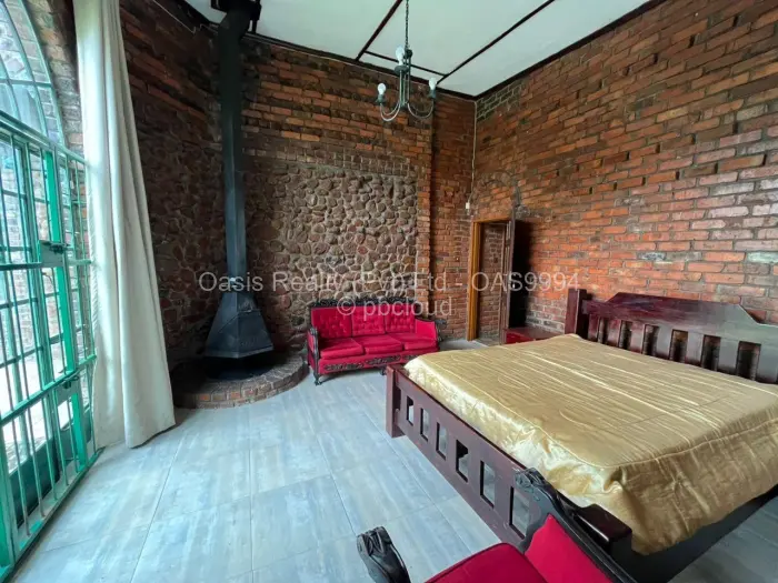 Commercial Property to Rent in Highlands