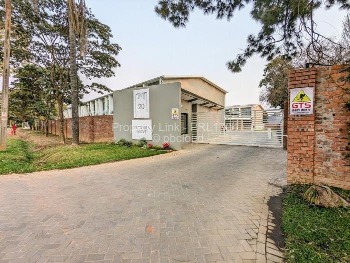 Townhouse/Cluster to Rent in Newlands, Harare