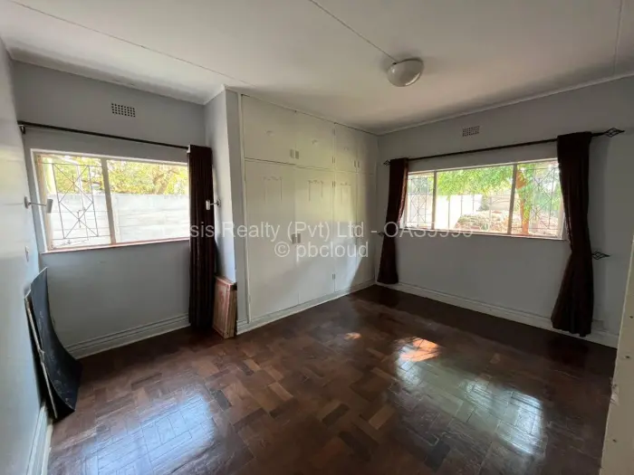 Commercial Property to Rent in Borrowdale