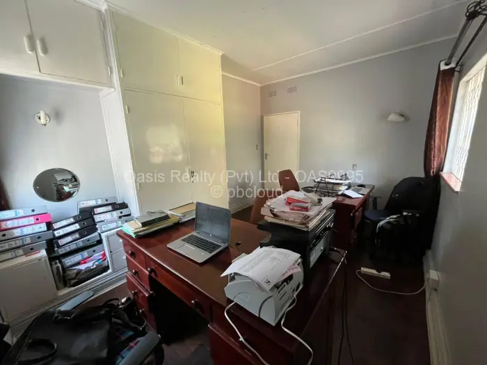 Commercial Property to Rent in Borrowdale