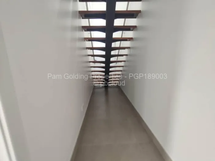 Townhouse/Complex/Cluster to Rent in Borrowdale