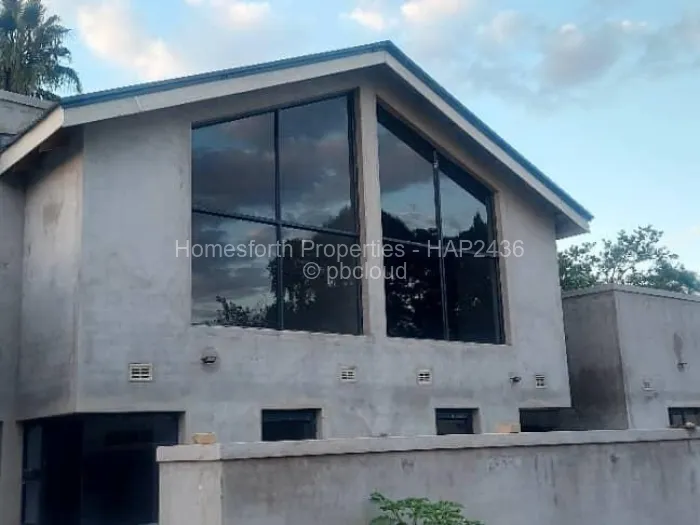 Townhouse/Complex/Cluster for Sale in Groom Bridge, Harare