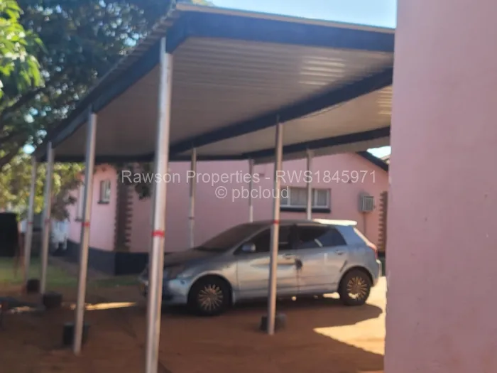 4 Bedroom House for Sale in Westlea Hre, Harare