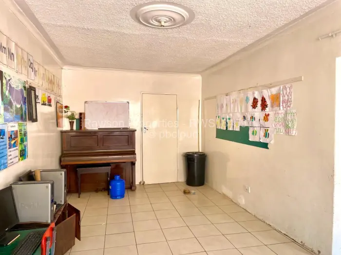 4 Bedroom House for Sale in Westlea, Harare