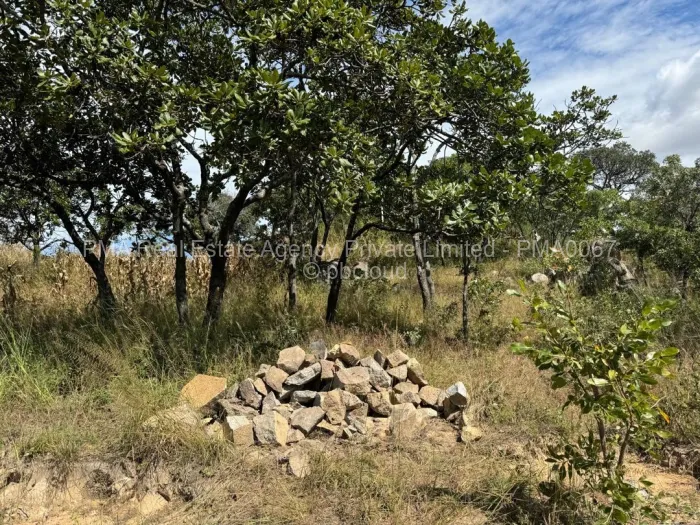 Stand for Sale in Crowhill Views, Harare