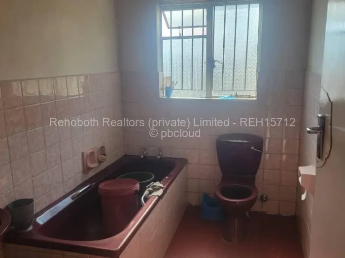 3 Bedroom House for Sale in Windsor Park, Ruwa