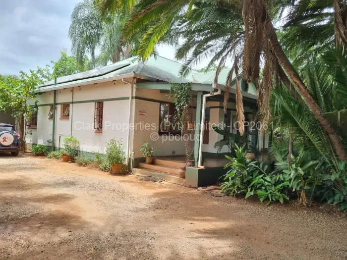 5 Bedroom House for Sale in Milton Park, Harare